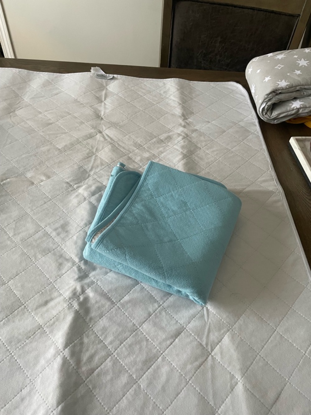 Set of 2 Waterproof Bed Covers
